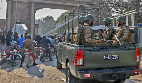 Pakistani Taliban claim attack in northwest that left 2 soldiers, 2 militants dead
